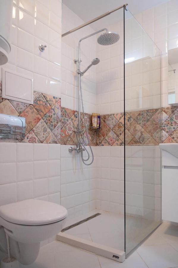 Sunny 1Bdr Apartment Near Center Sofia Extérieur photo